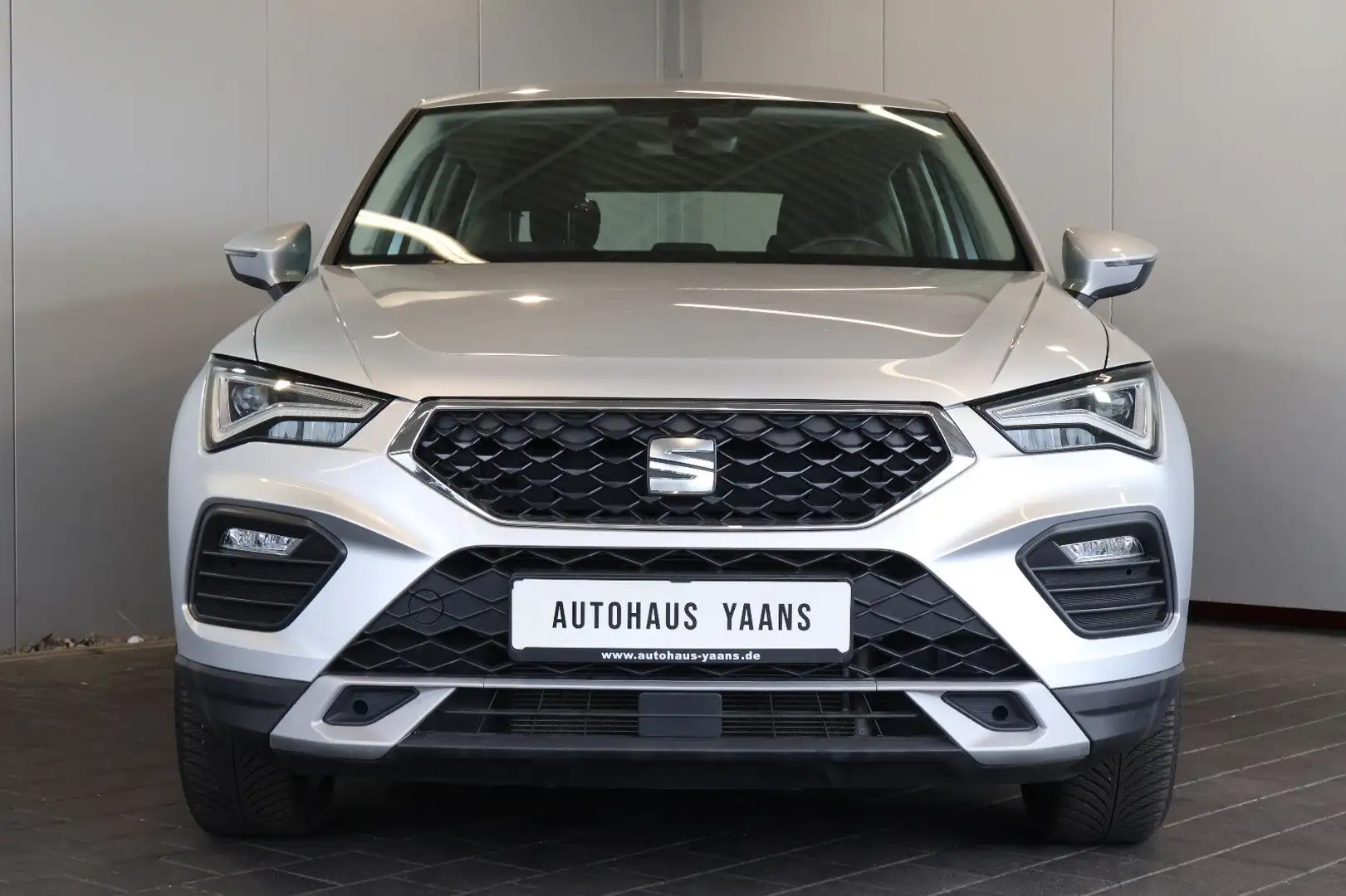 SEAT Ateca Style 1.5 TSI AID+CARPLAY+LANE+LED+AHK Silber - 2