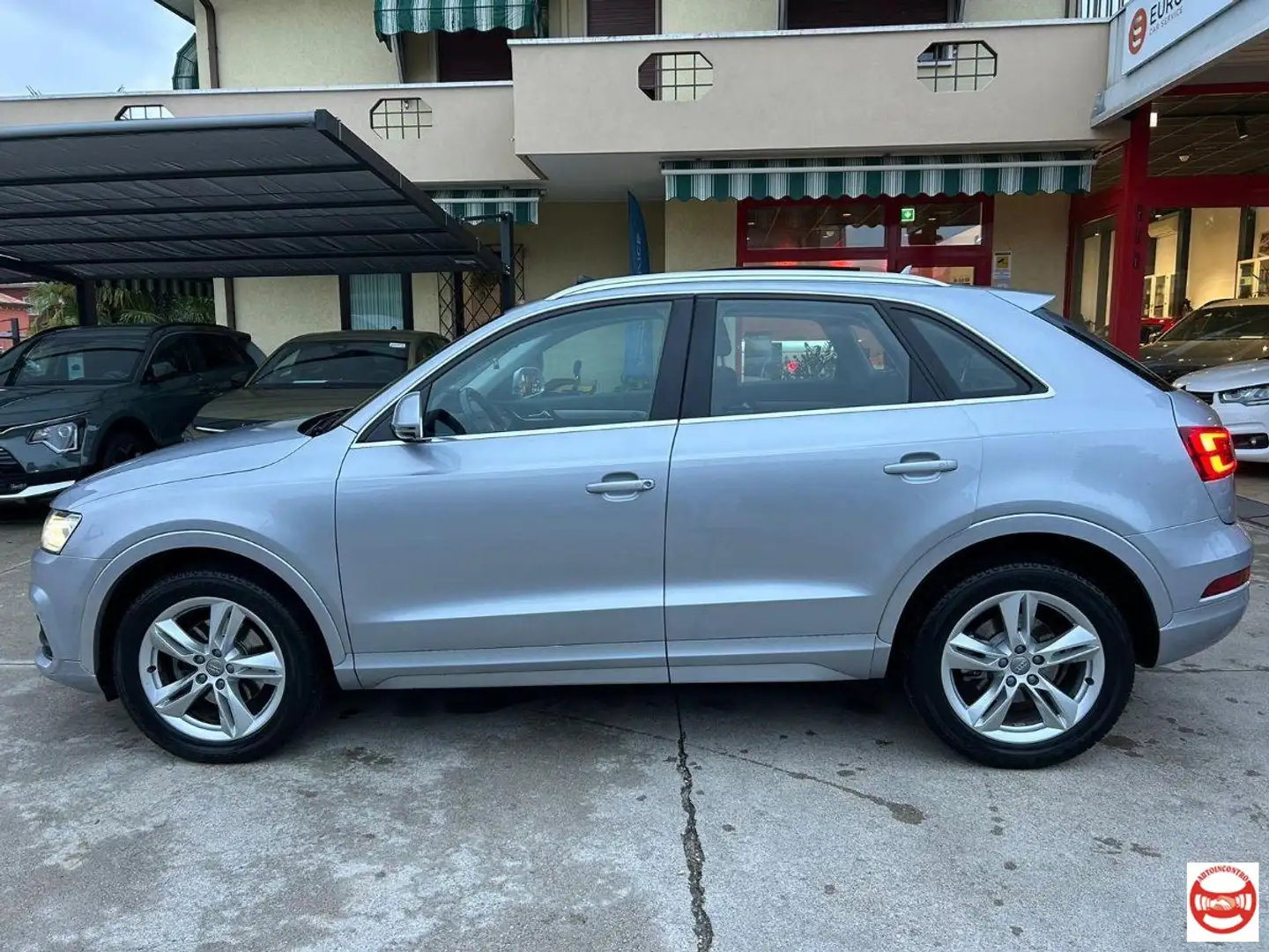 Audi Q3 2.0 tdi Sport 4Edition quattro 150cv Gris - 2