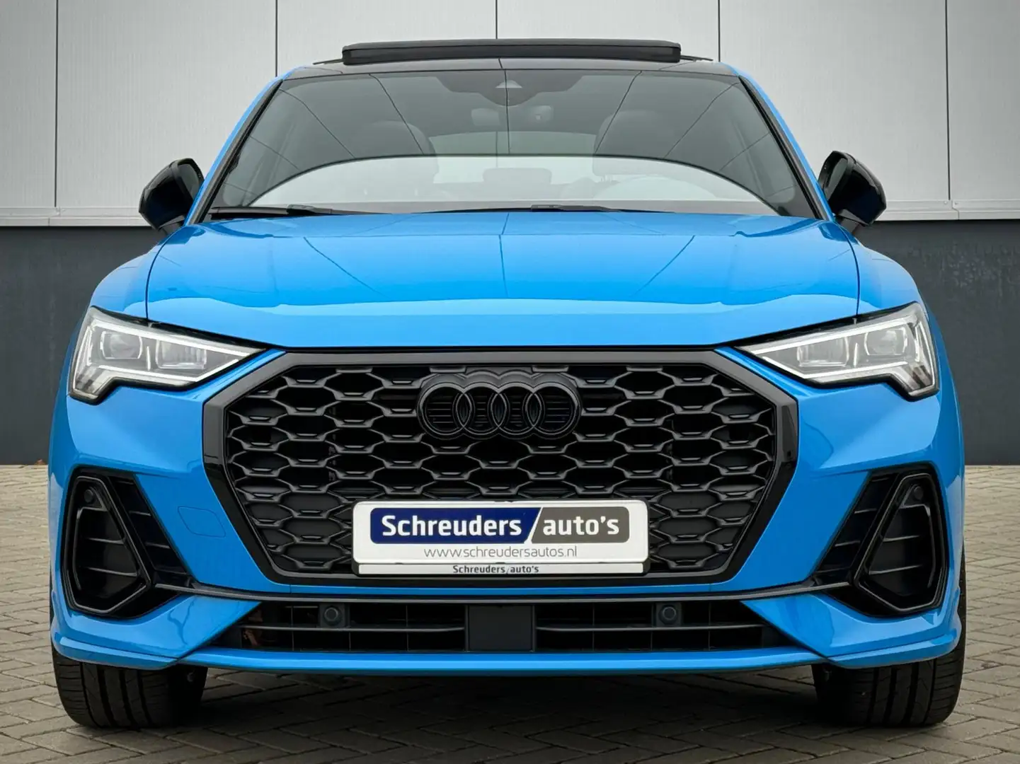 Audi Q3 Sportback 35 TFSI S-Line Black Edition. (BTW) Blauw - 2