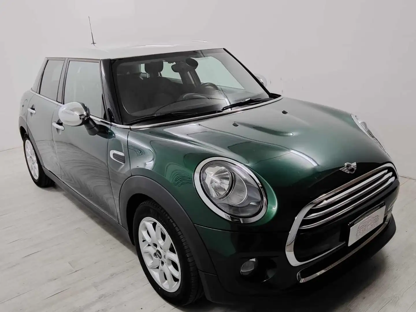 MINI Cooper D 1.5 Cooper D 5 porte Verde - 2