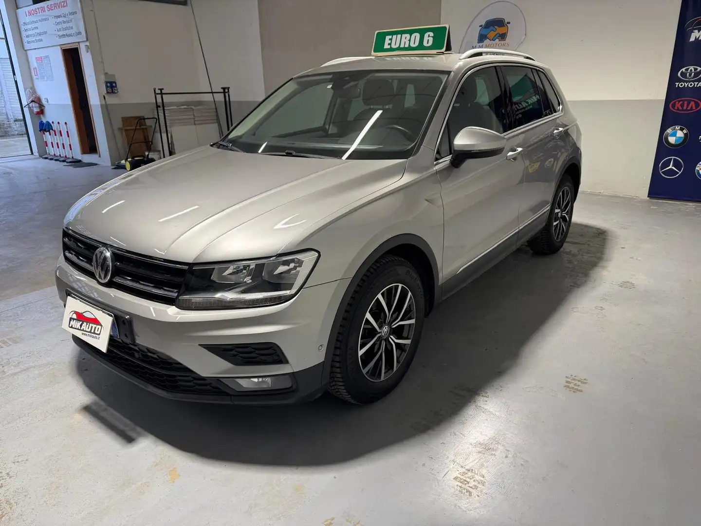Volkswagen Tiguan Tiguan II 2016 2.0 tdi Business 150cv dsg Argento - 2