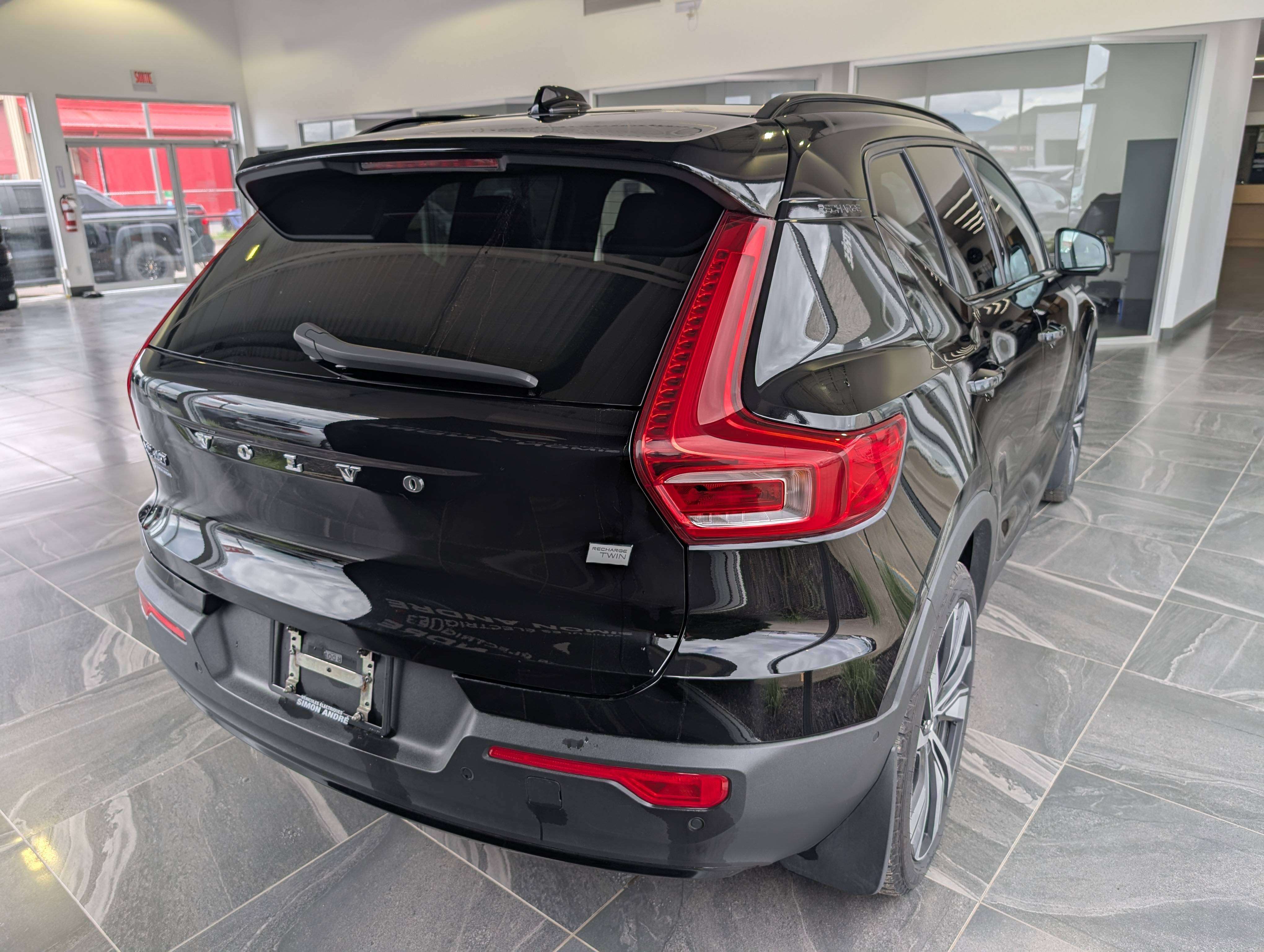 2022 Volvo XC40 XC40 Recharge Pure Electric alt 5