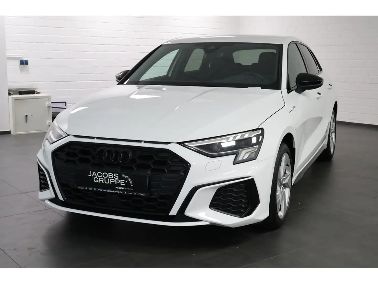 Audi A3 Sportback 45 TFSI e S line LED,Klima,GRA,P Weiß - 2