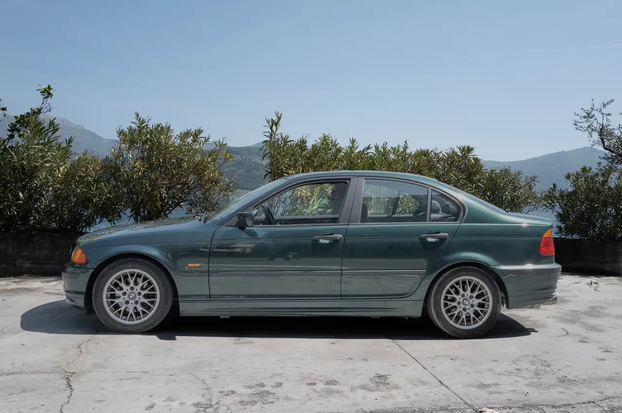 BMW 320d, foto 2
