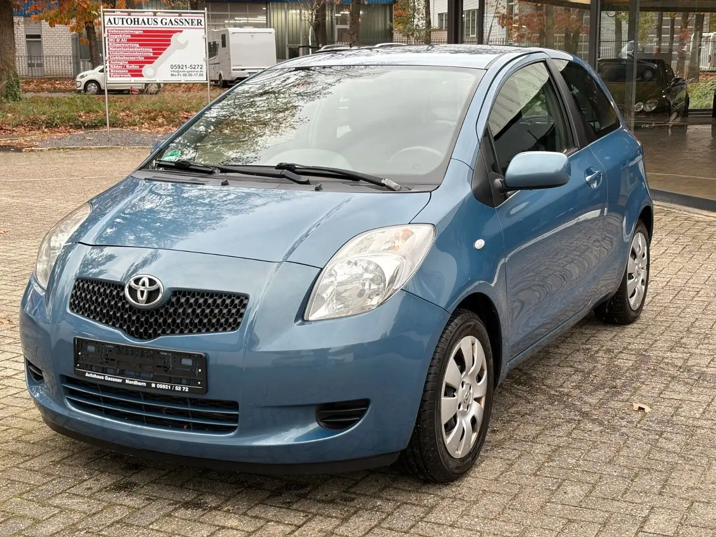 Toyota Yaris 1.3 Anhängerkupplung *TÜV-NEU* Azul - 2