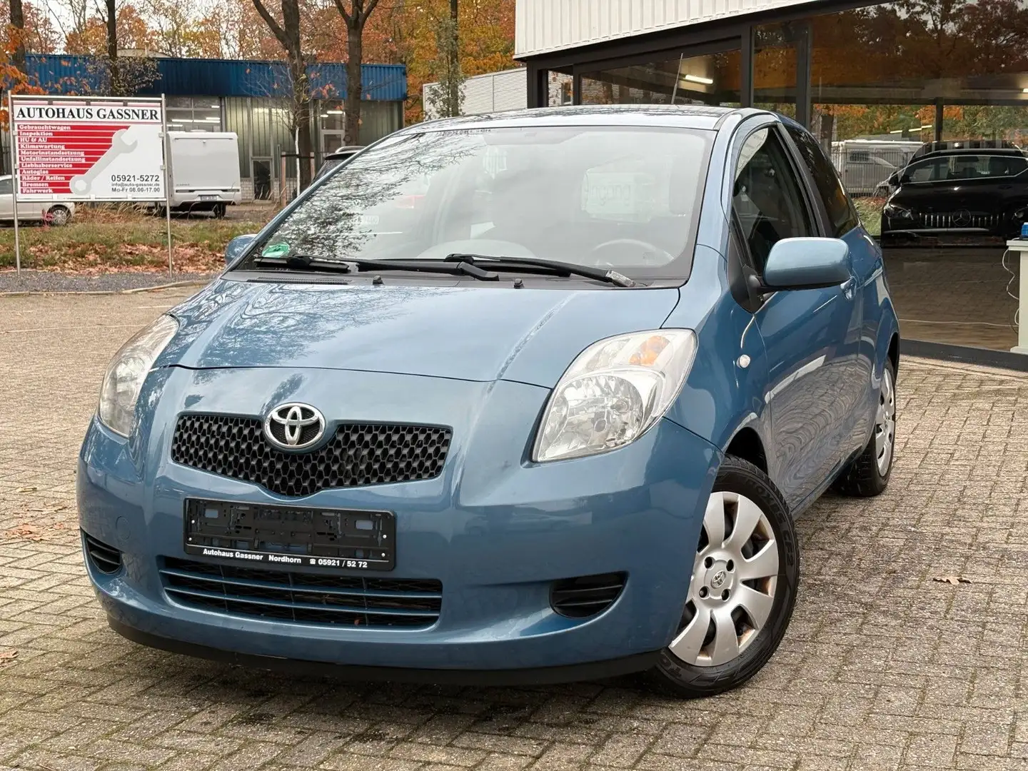 Toyota Yaris 1.3 Anhängerkupplung *TÜV-NEU* Azul - 1