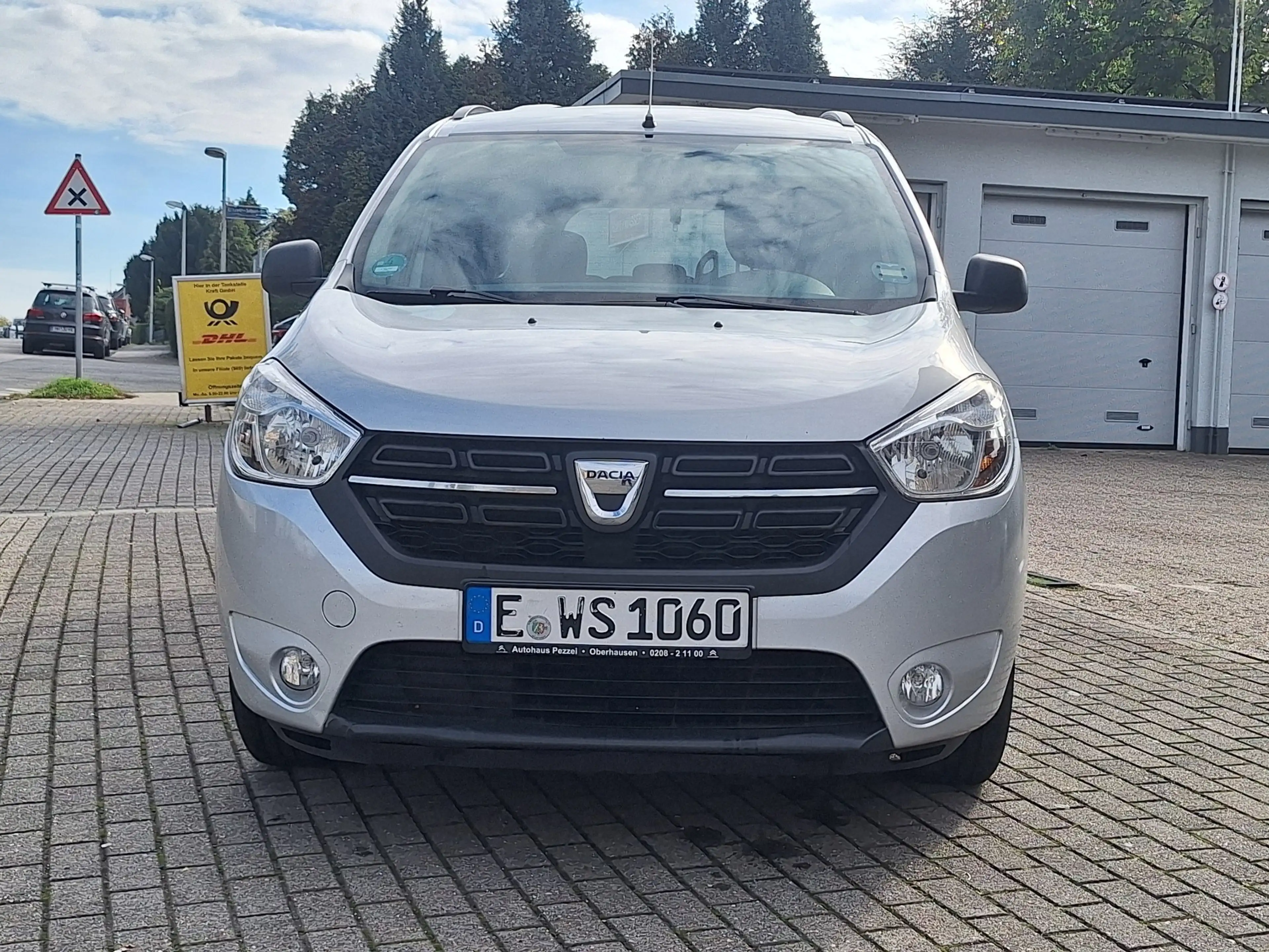 Dacia Lodgy Lodgy SCe 100 Essentiel 7 Sitze Klima Scheckheft!! — photo 3