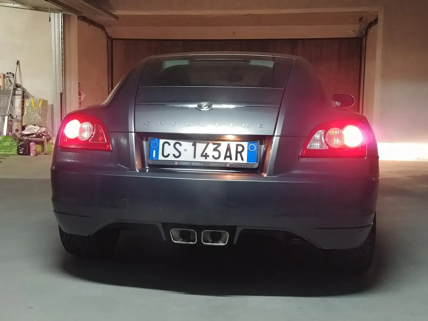 Chrysler Crossfire Crossfire Coupe Coupe 3.2 V6 18v Limited auto Šedá - 1