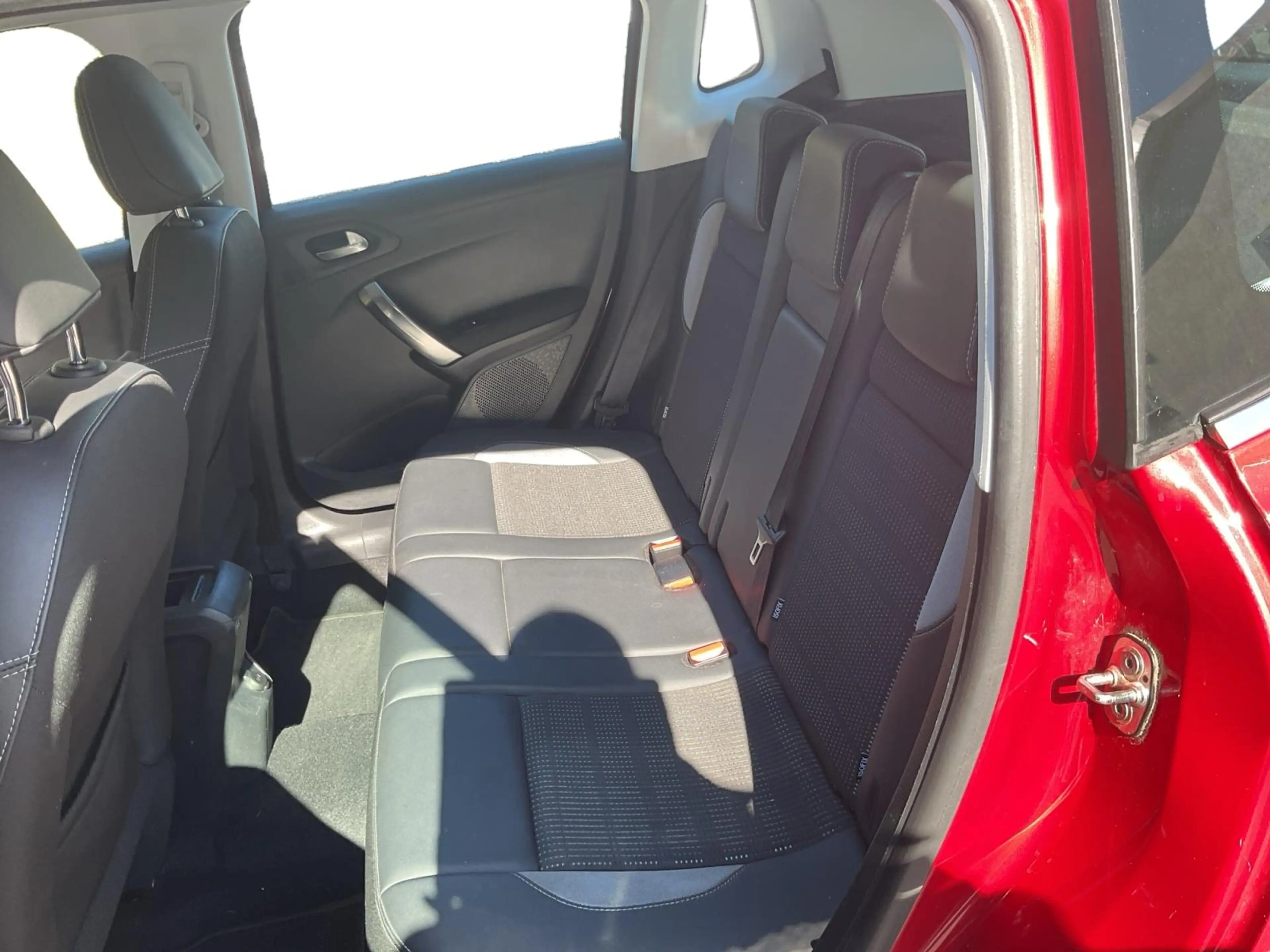 Peugeot 2008 Allure Purtech 130 — photo 14
