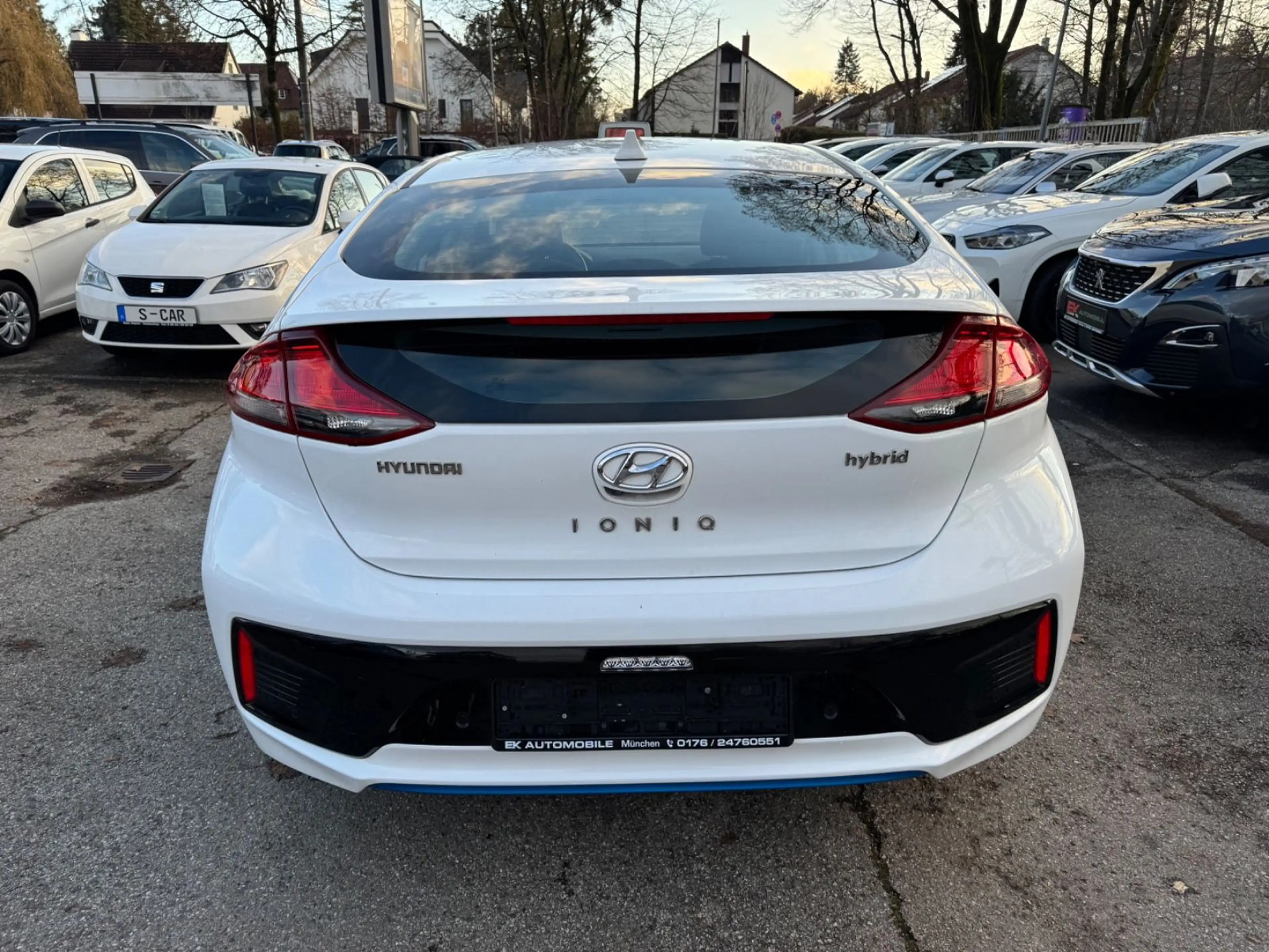 Hyundai IONIQ Ioniq Benzin Hybrid Aut Kamera — photo 9