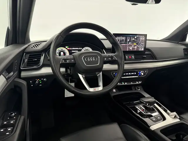 Audi Q5 view 26