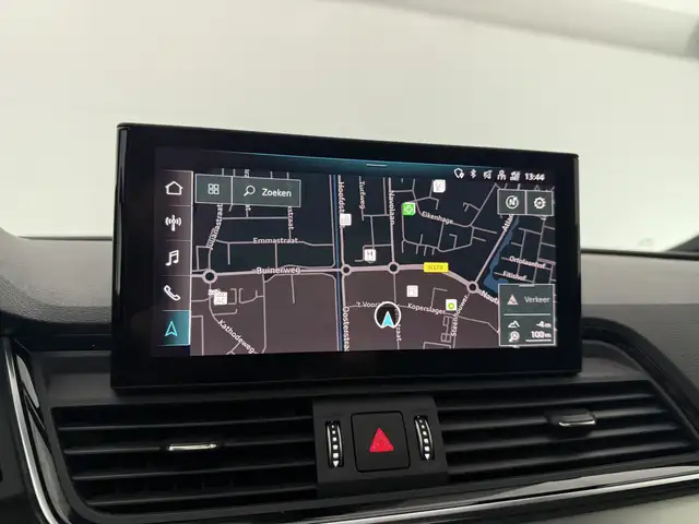 Audi Q5 view 24