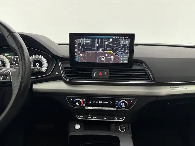 Audi Q5 view 20