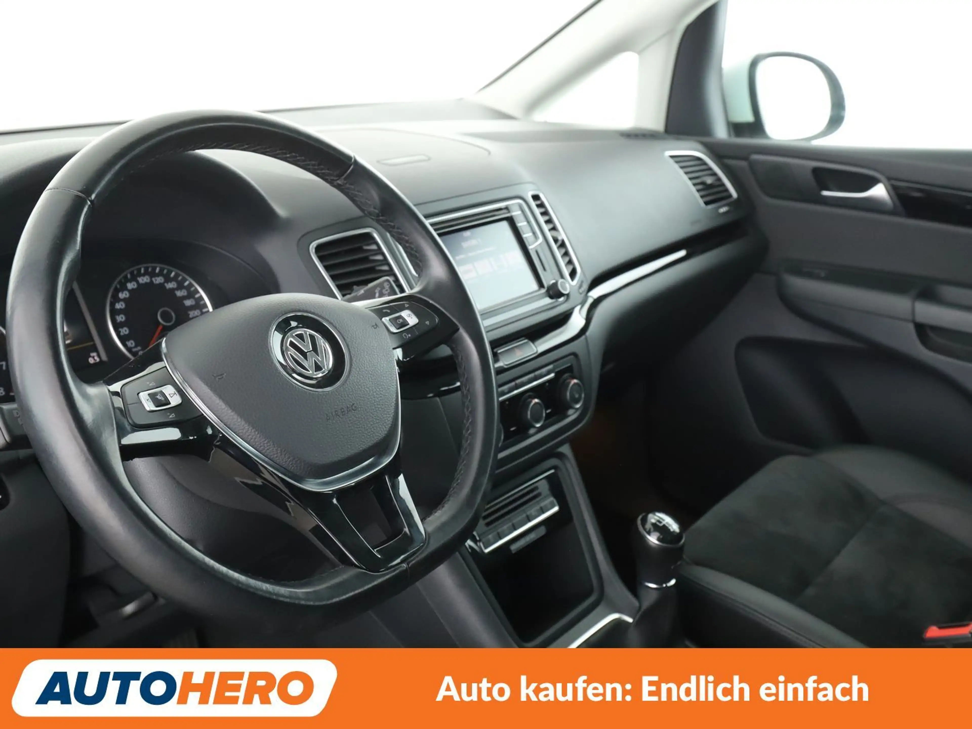 Volkswagen Sharan 1.4 TSI Highline BlueMotion Tech*NAVI*CAM* — photo 11