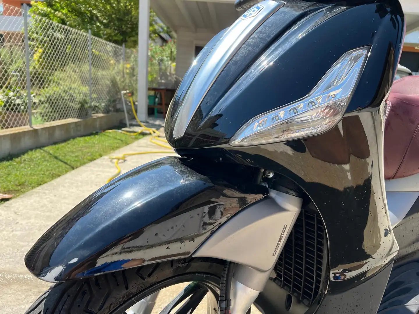 Piaggio Beverly 350 - 1