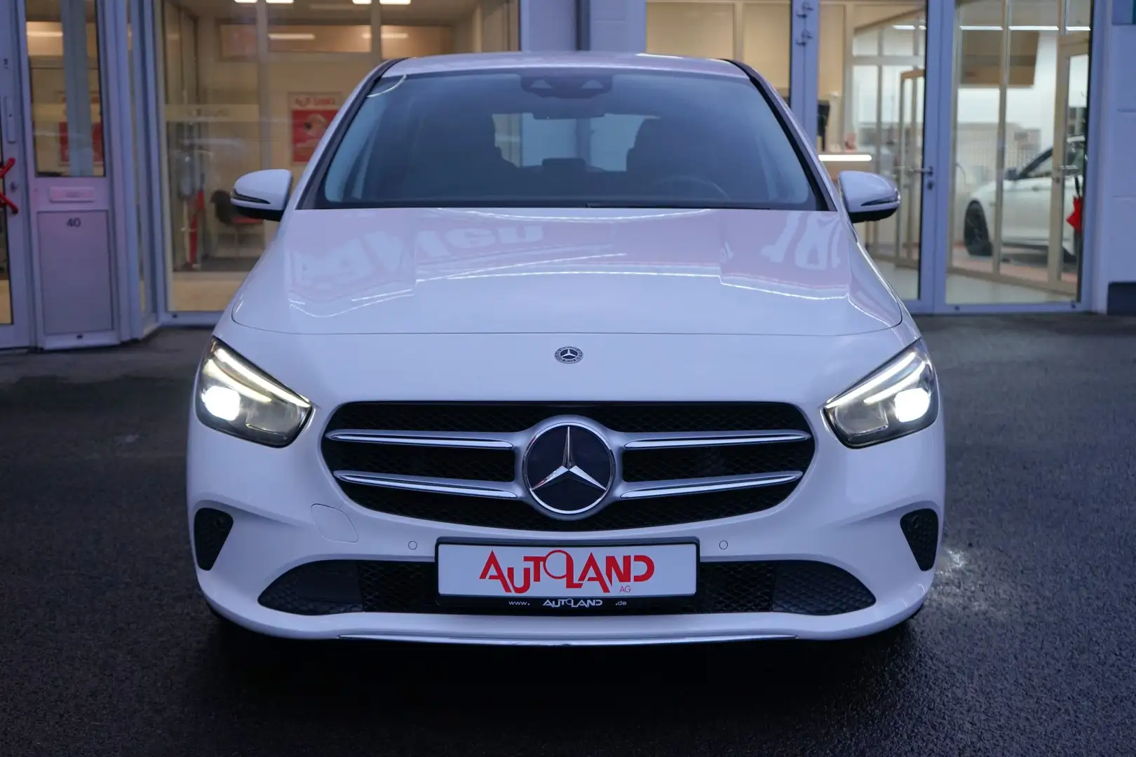Mercedes-Benz B 150 B180 Urban LED Navi Sitzheizung Leder Kamera PDC Blanco - 2