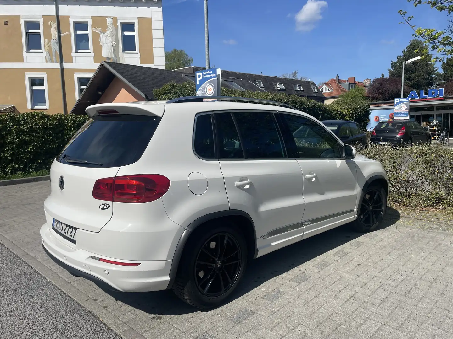 Volkswagen Tiguan Sport & Style 4Motion Weiß - 2
