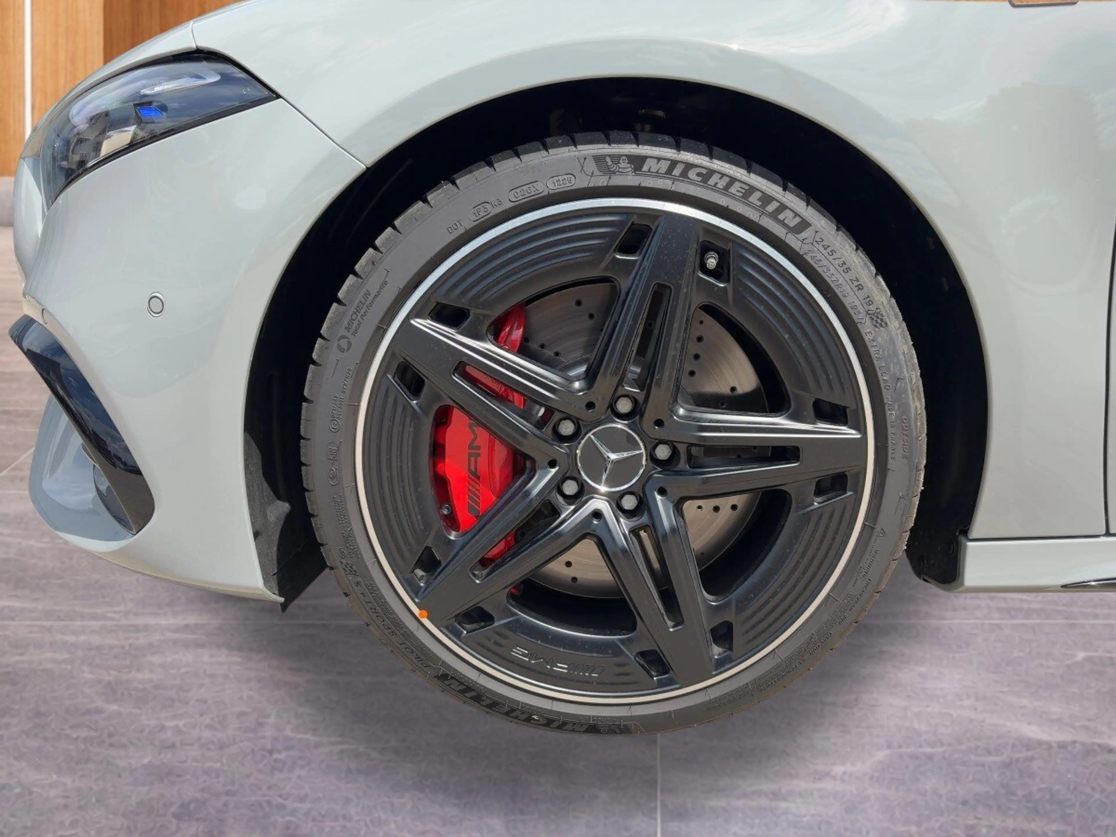 Mercedes-Benz A 45 AMG A 45S Distr/PanoD/KeyG/360/Burm/Memory/Multibeam — photo 12