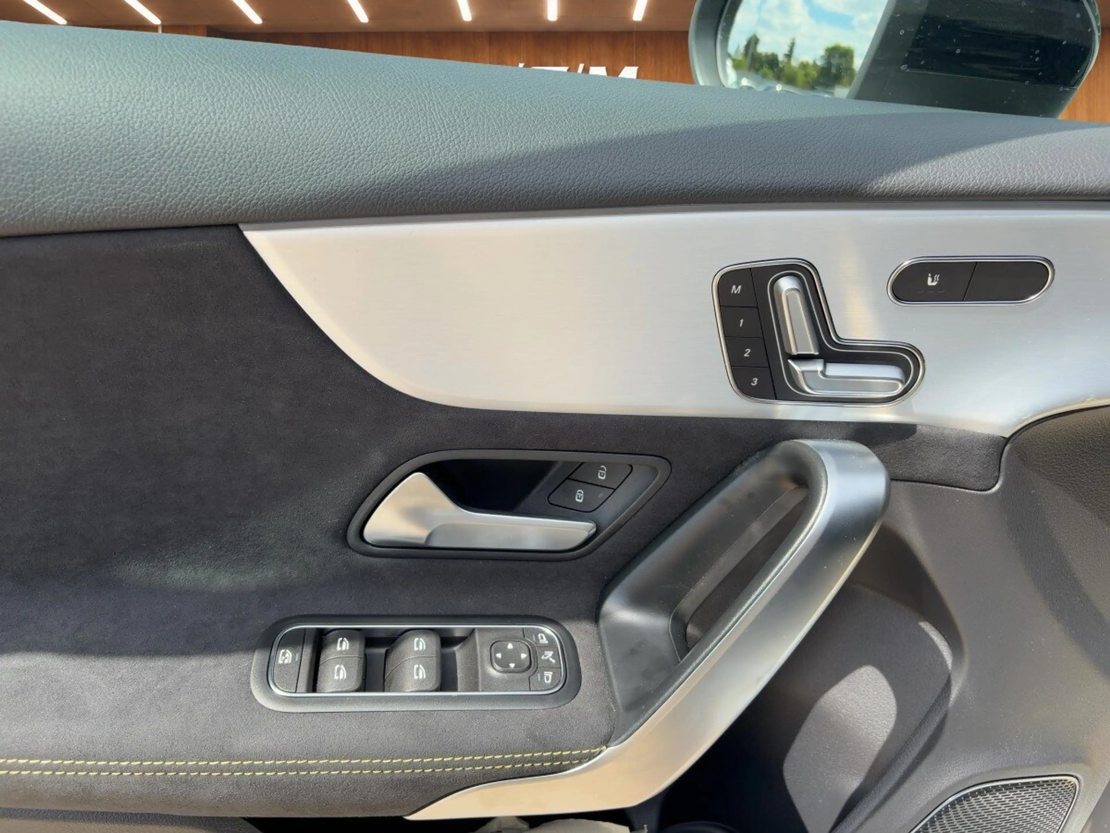 Mercedes-Benz A 45 AMG A 45S Distr/PanoD/KeyG/360/Burm/Memory/Multibeam — photo 15