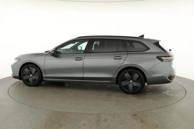 Volkswagen Passat Variant 2.0 TDI 142 kW 4Motion R-Line DSG 4M Black, AHK... Ansicht 35