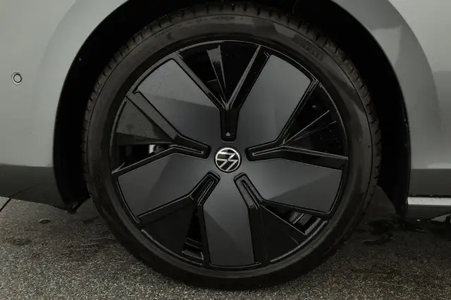 Volkswagen Passat Variant 2.0 TDI 142 kW 4Motion R-Line DSG 4M Black, AHK... Ansicht 15