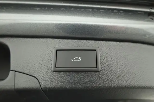 Volkswagen Passat Variant 2.0 TDI 142 kW 4Motion R-Line DSG 4M Black, AHK... Ansicht 12