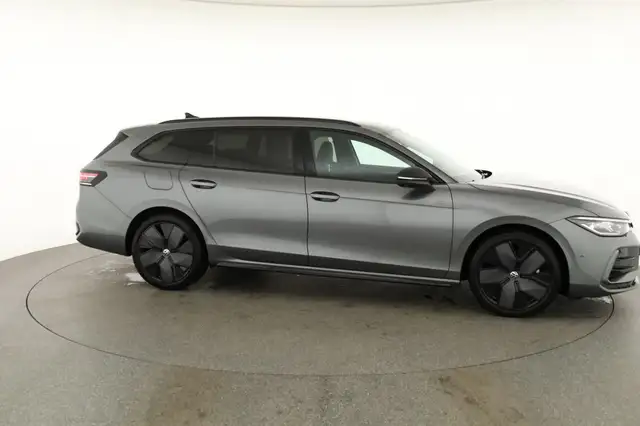 Volkswagen Passat Variant 2.0 TDI 142 kW 4Motion R-Line DSG 4M Black, AHK... Ansicht 23