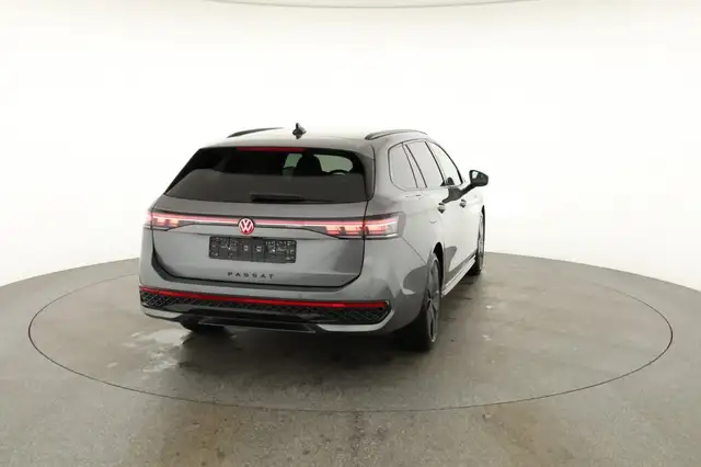 Volkswagen Passat Variant 2.0 TDI 142 kW 4Motion R-Line DSG 4M Black, AHK... Ansicht 17