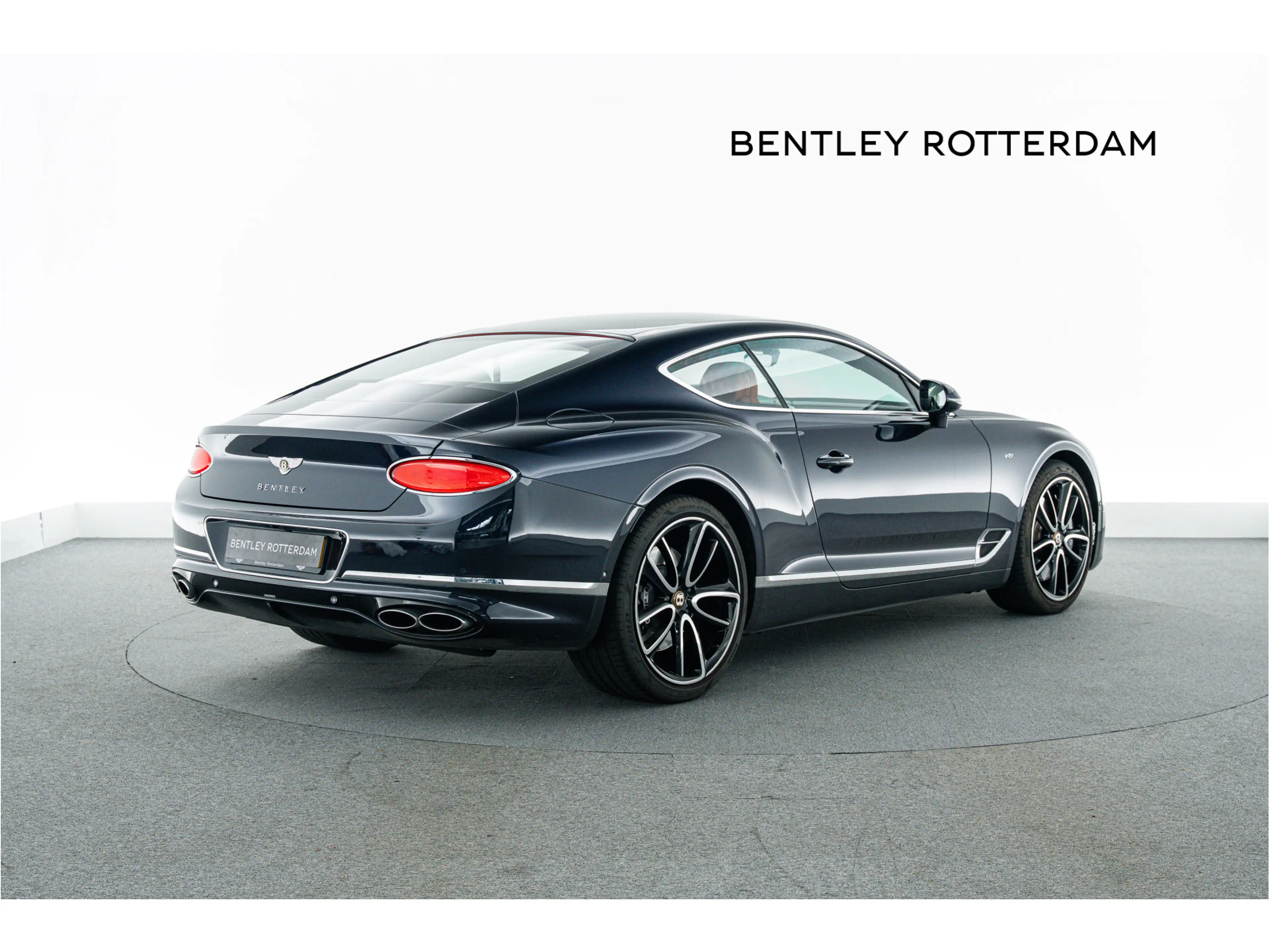 Bentley Continental GT V8 MY2020 — photo 3