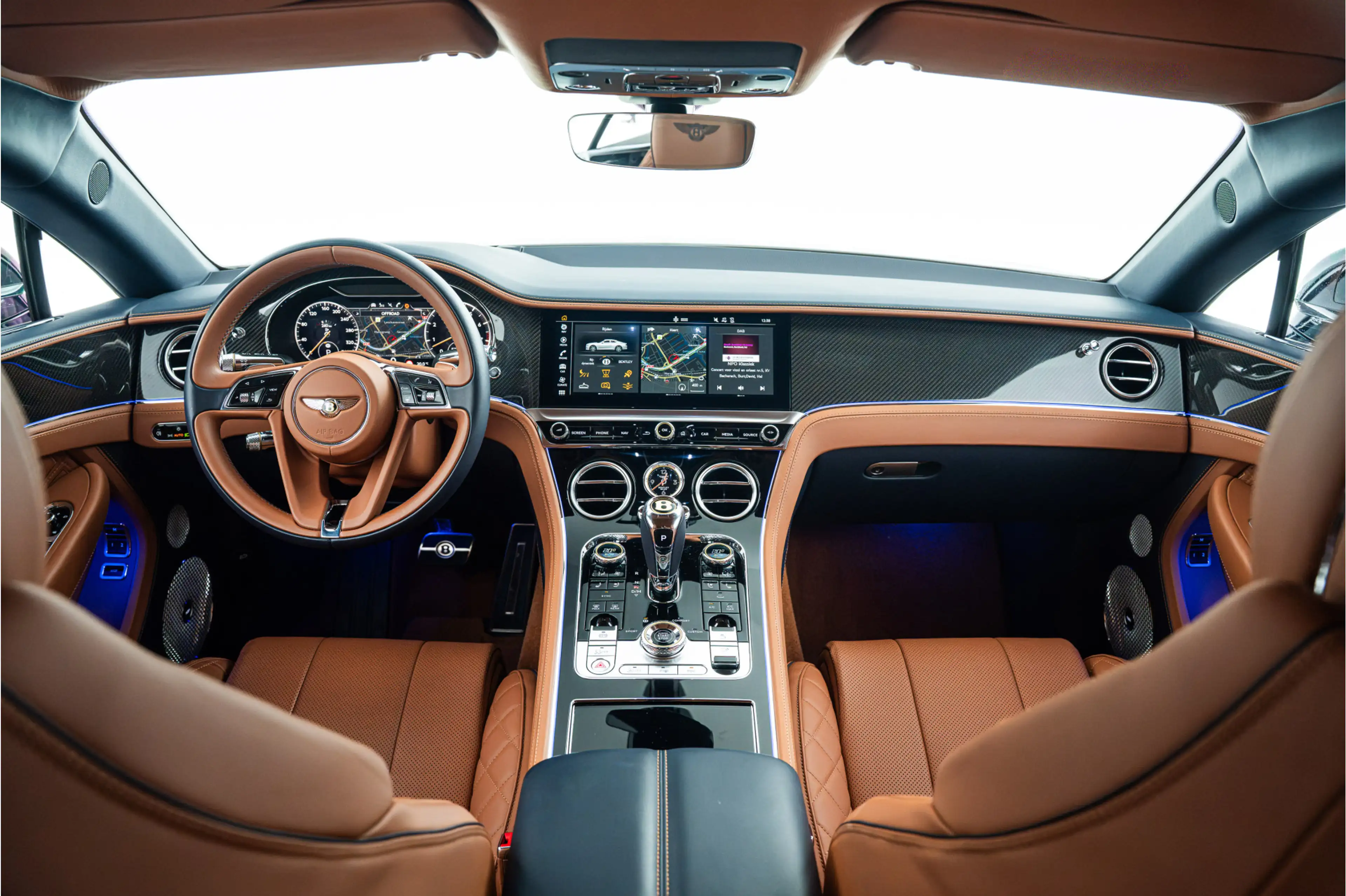 Bentley Continental GT V8 MY2020 — photo 7
