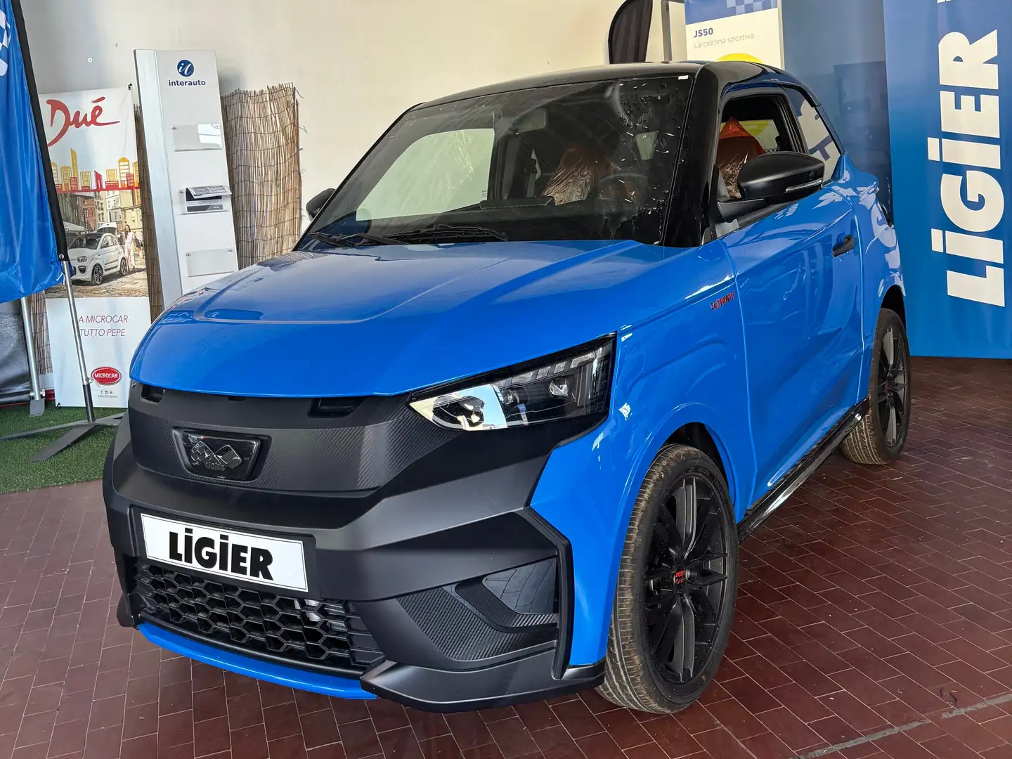 Ligier JS 50 ultimate Blau - 1