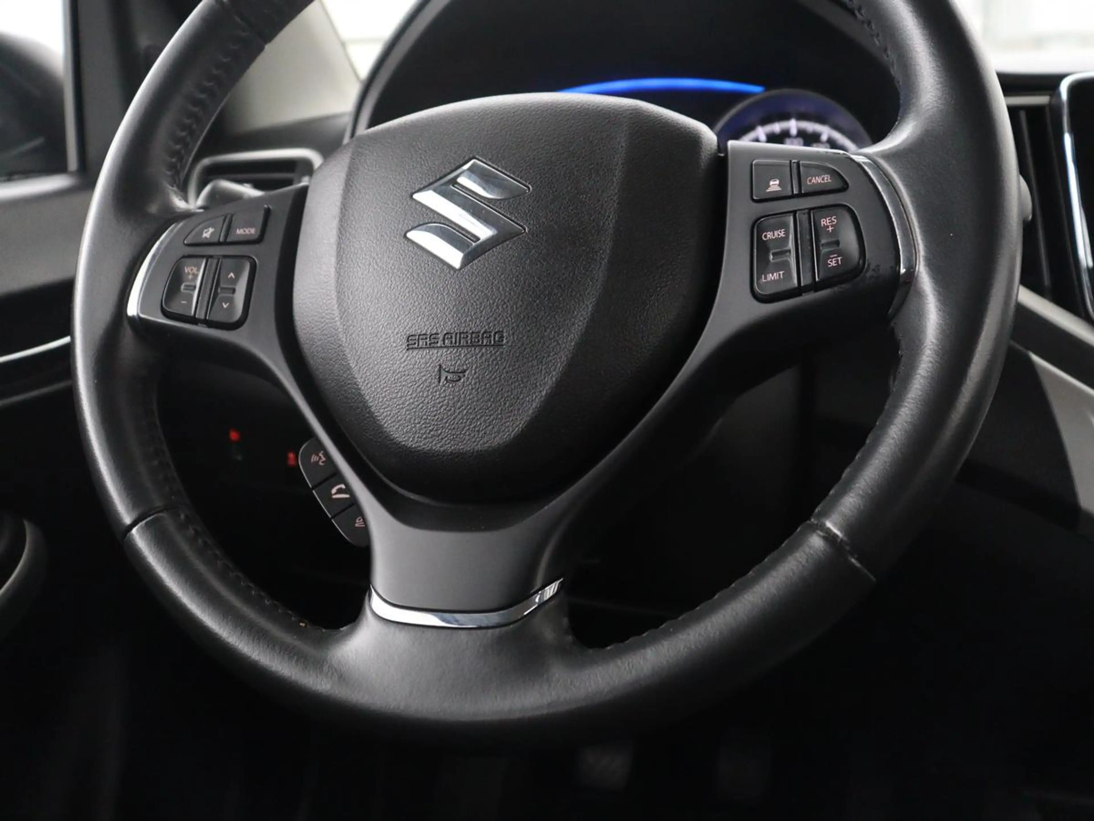 Suzuki Baleno 1.2 Smart Hybrid High Executive | Adaptive cruise — photo 8
