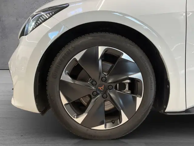 Cupra Born view 5