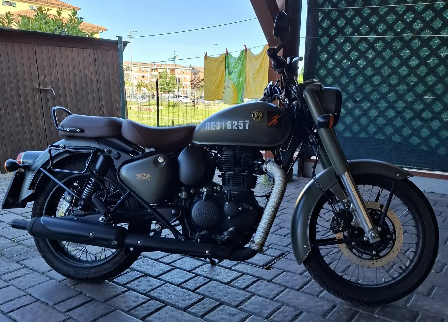 Royal Enfield Classic Verde - 1
