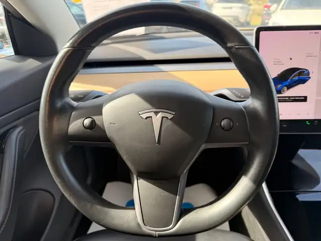 Tesla Model 3 view 11