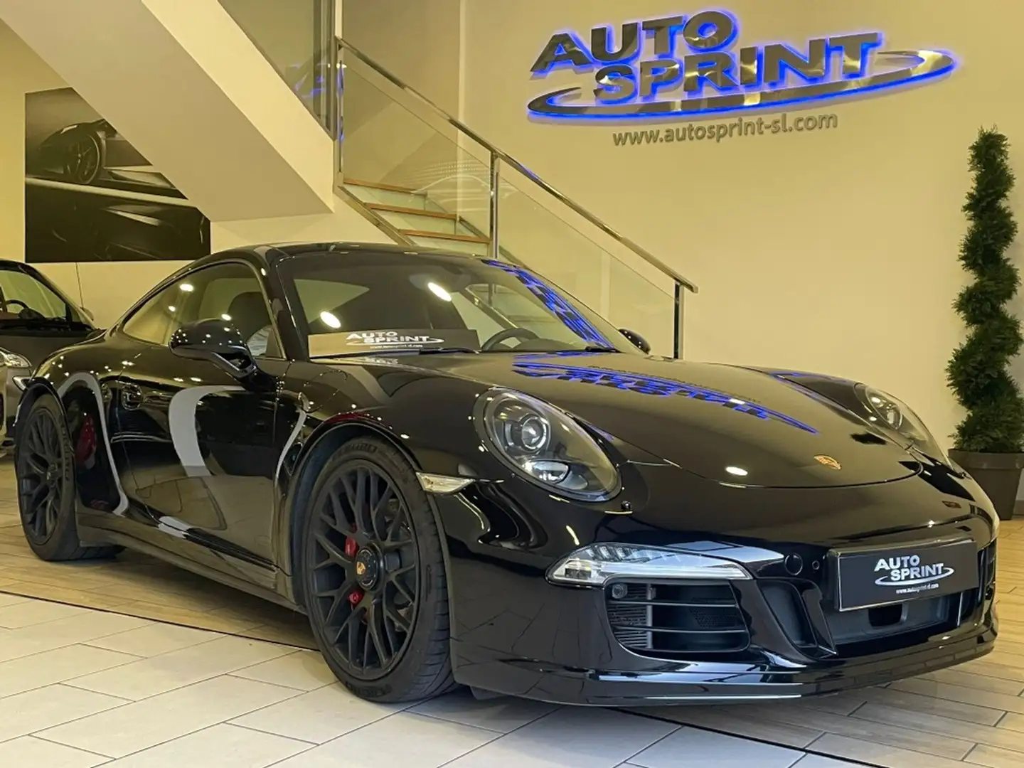 Porsche 991 Carrera 4 GTS Coupé PDK Negro - 1