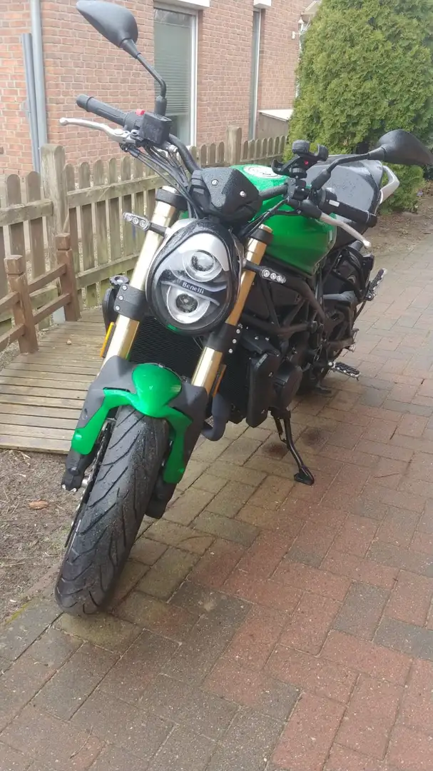 Benelli 752 S Grün - 1