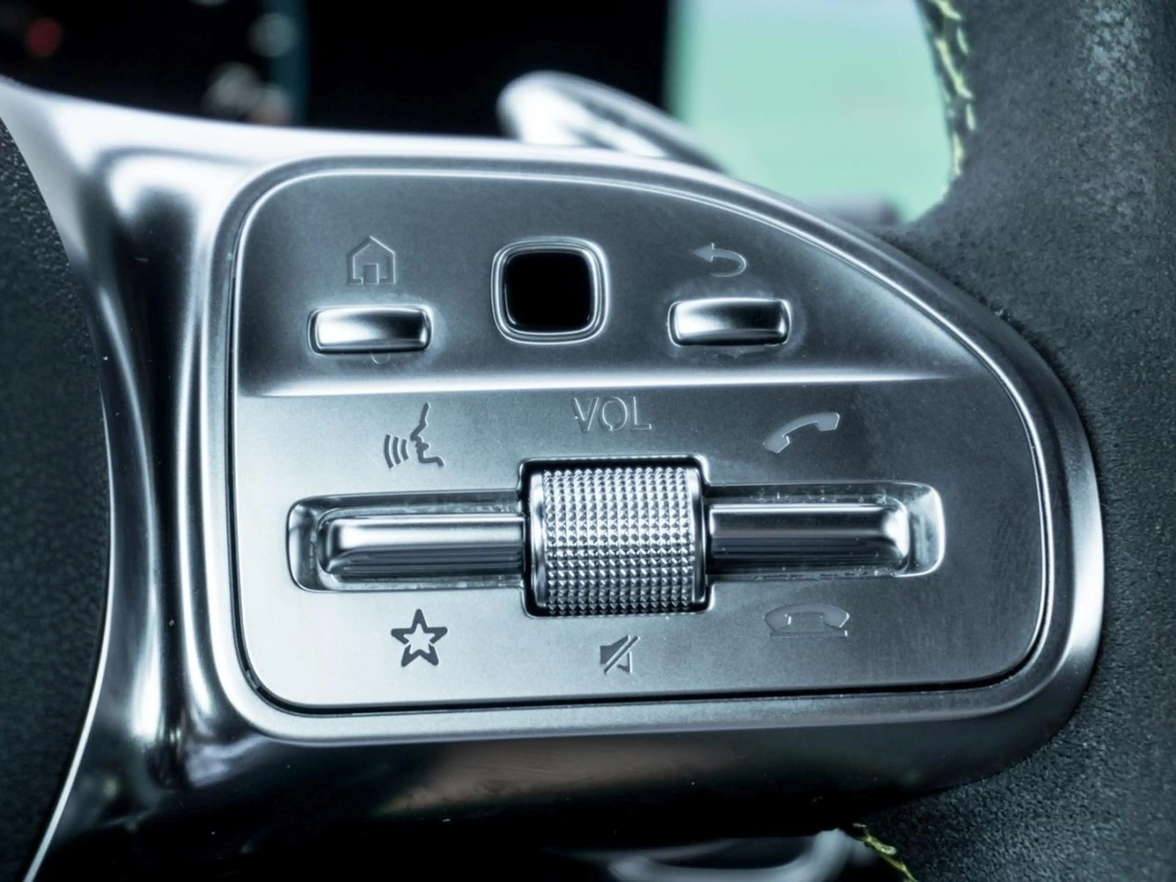 Mercedes-Benz CLA 45 AMG S 4M+ SB Night Kamera Easy-Pack — photo 10