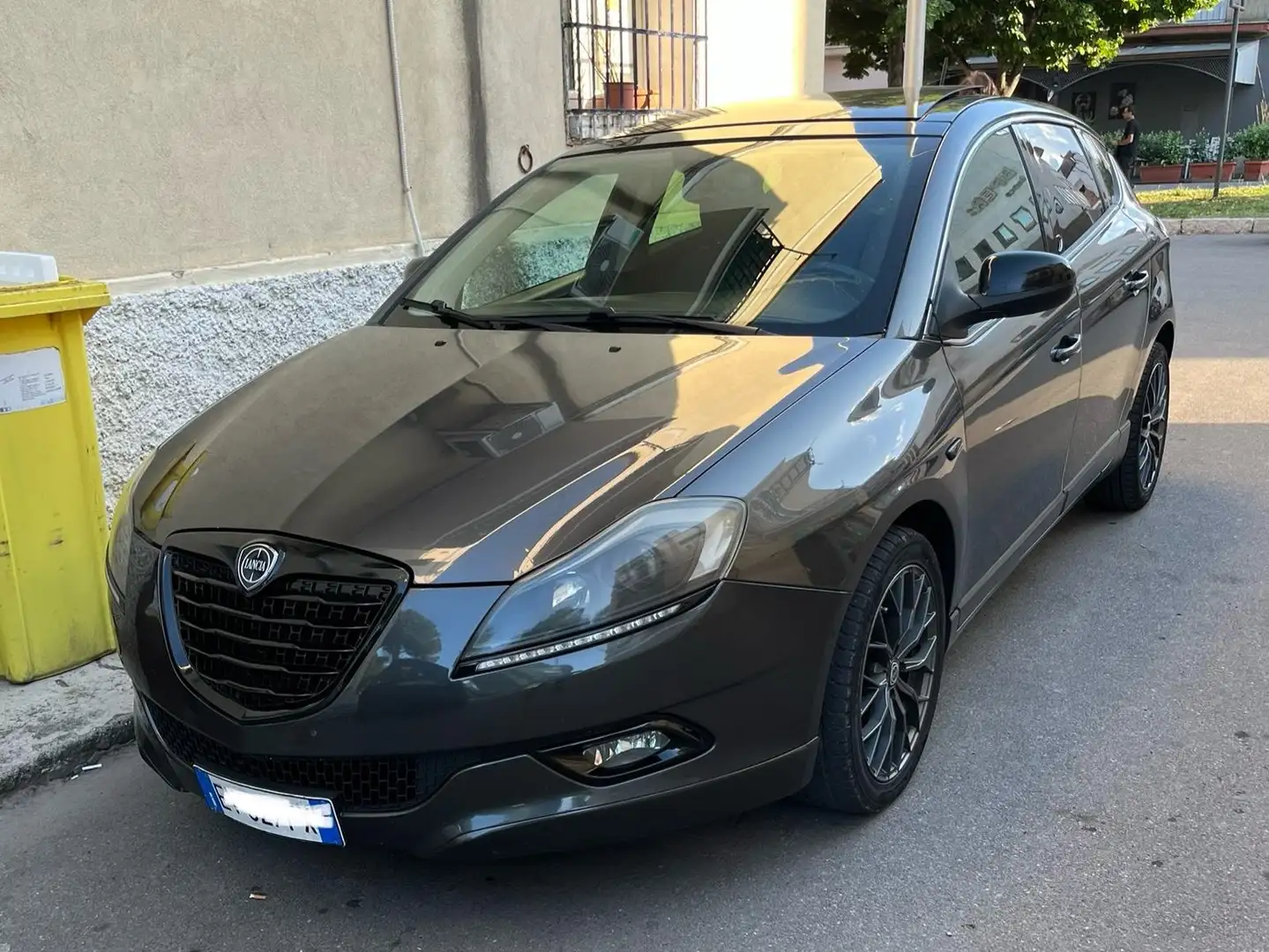Lancia Delta Delta III 2008 1.6 mjt Silver 120cv siva - 1