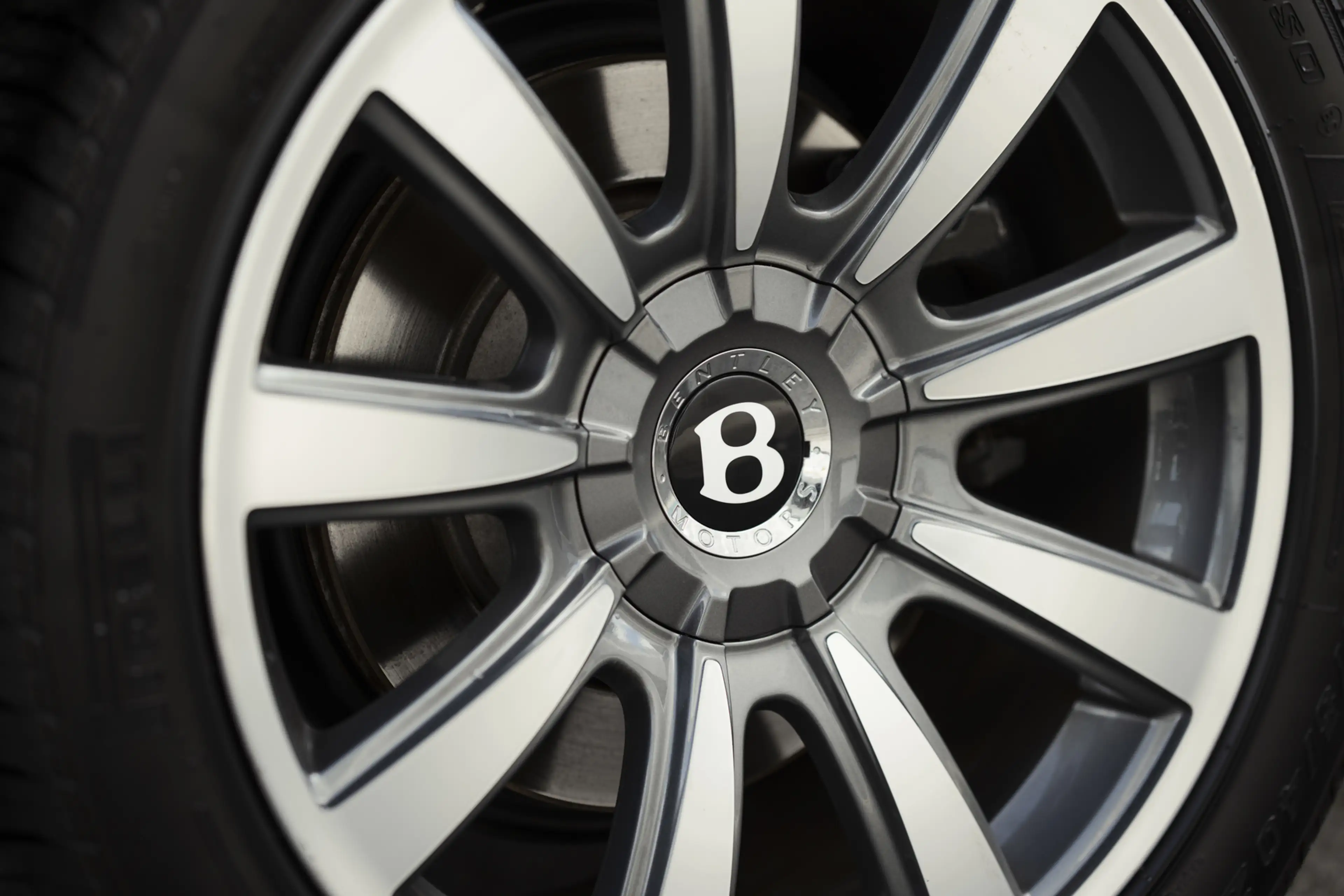 Bentley Flying Spur Continental Series 51 by Mulliner — photo 8
