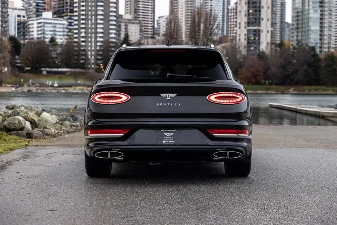Bentley Bentayga снимка Bentley Bentayga