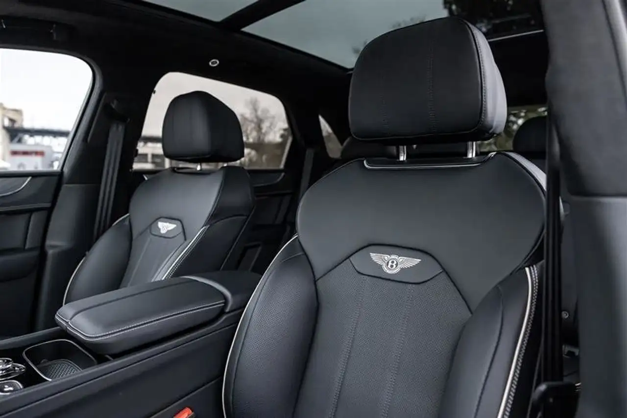 Bentley Bentayga снимка Bentley Bentayga