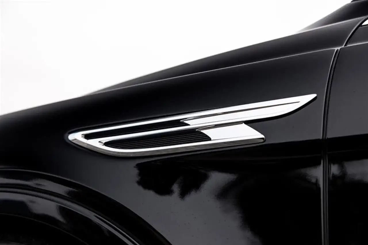 Bentley Bentayga снимка Bentley Bentayga