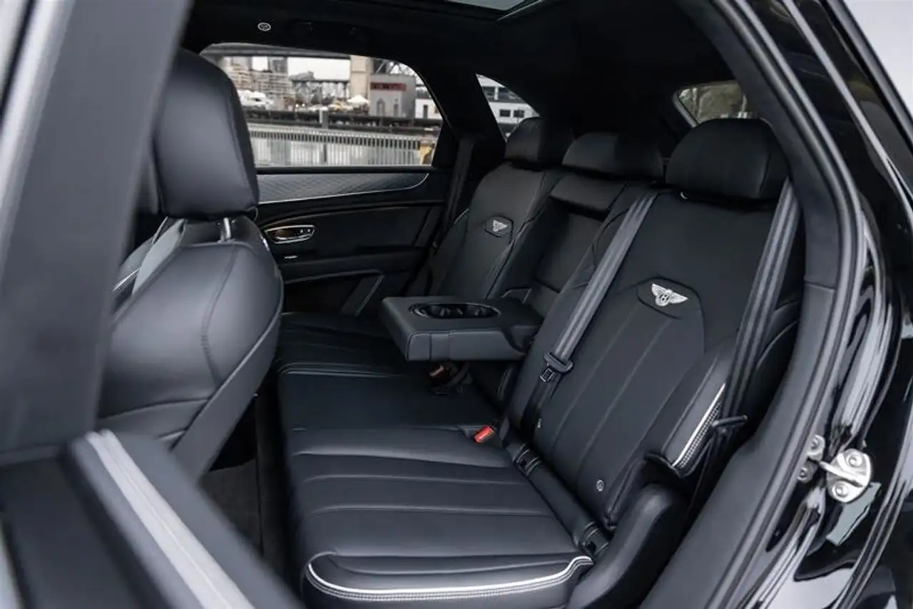 Bentley Bentayga снимка Bentley Bentayga