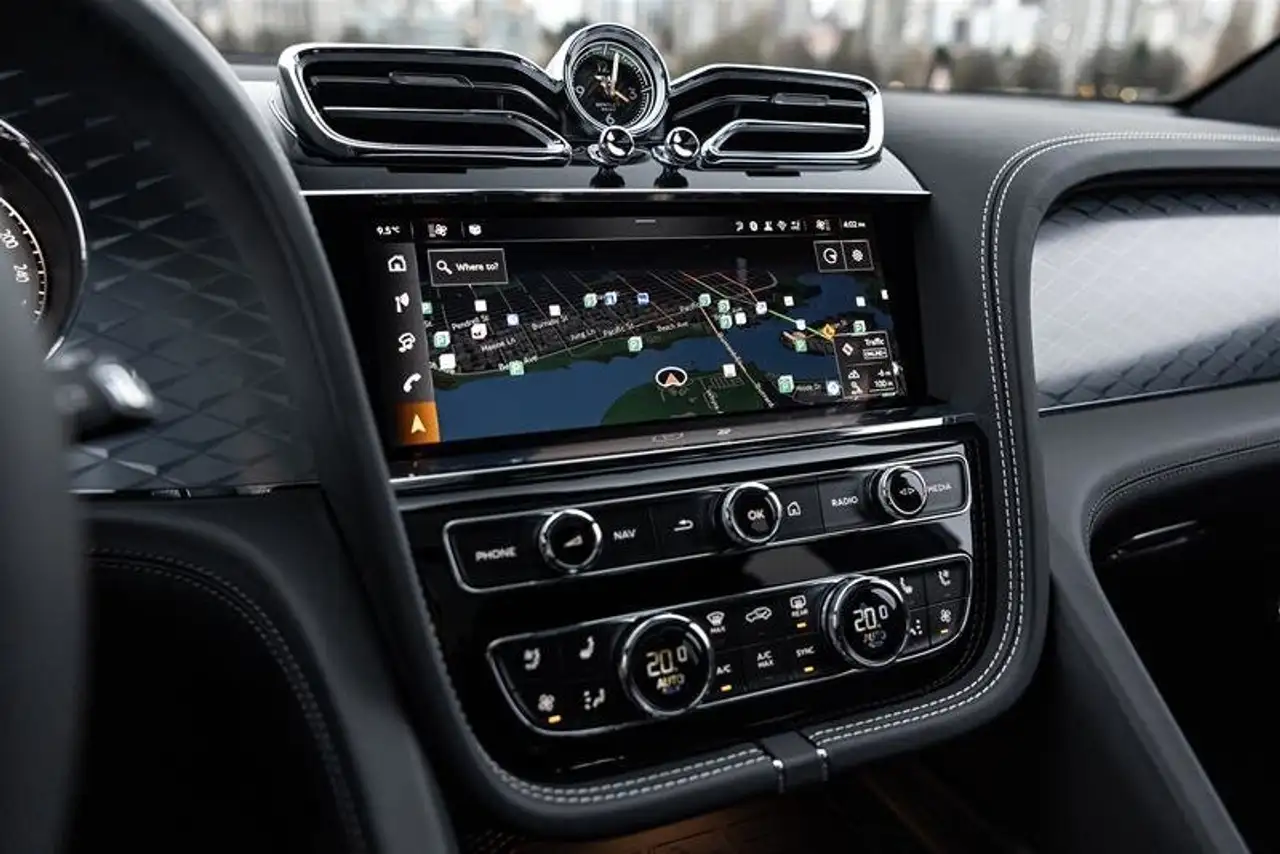 Bentley Bentayga снимка Bentley Bentayga