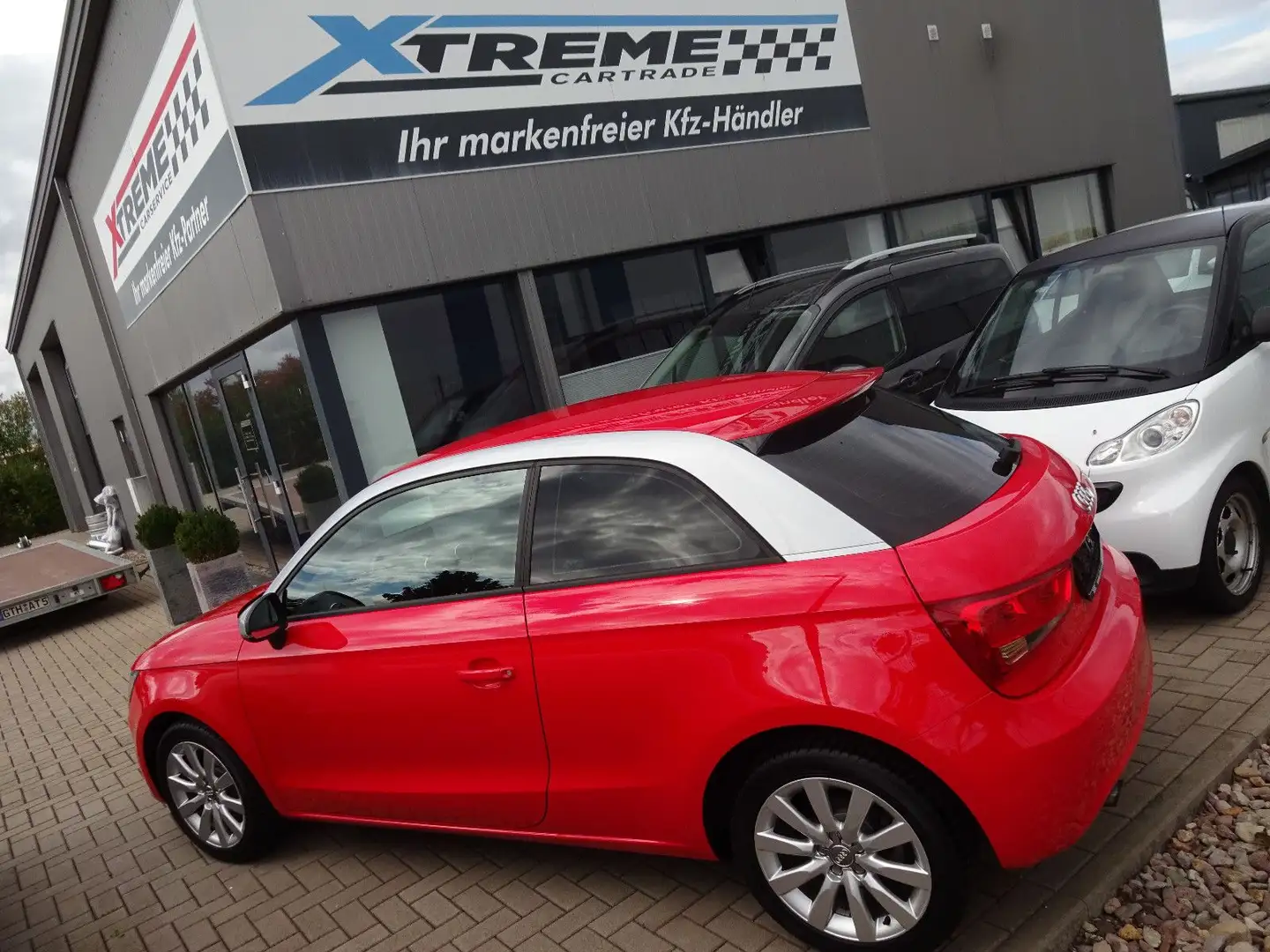 Audi A1 1.2 TFSI attraction Xenon/Sitzhzg Rot - 1