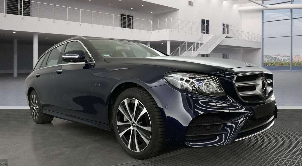 Second hand Mercedes Benz E-Class 300
