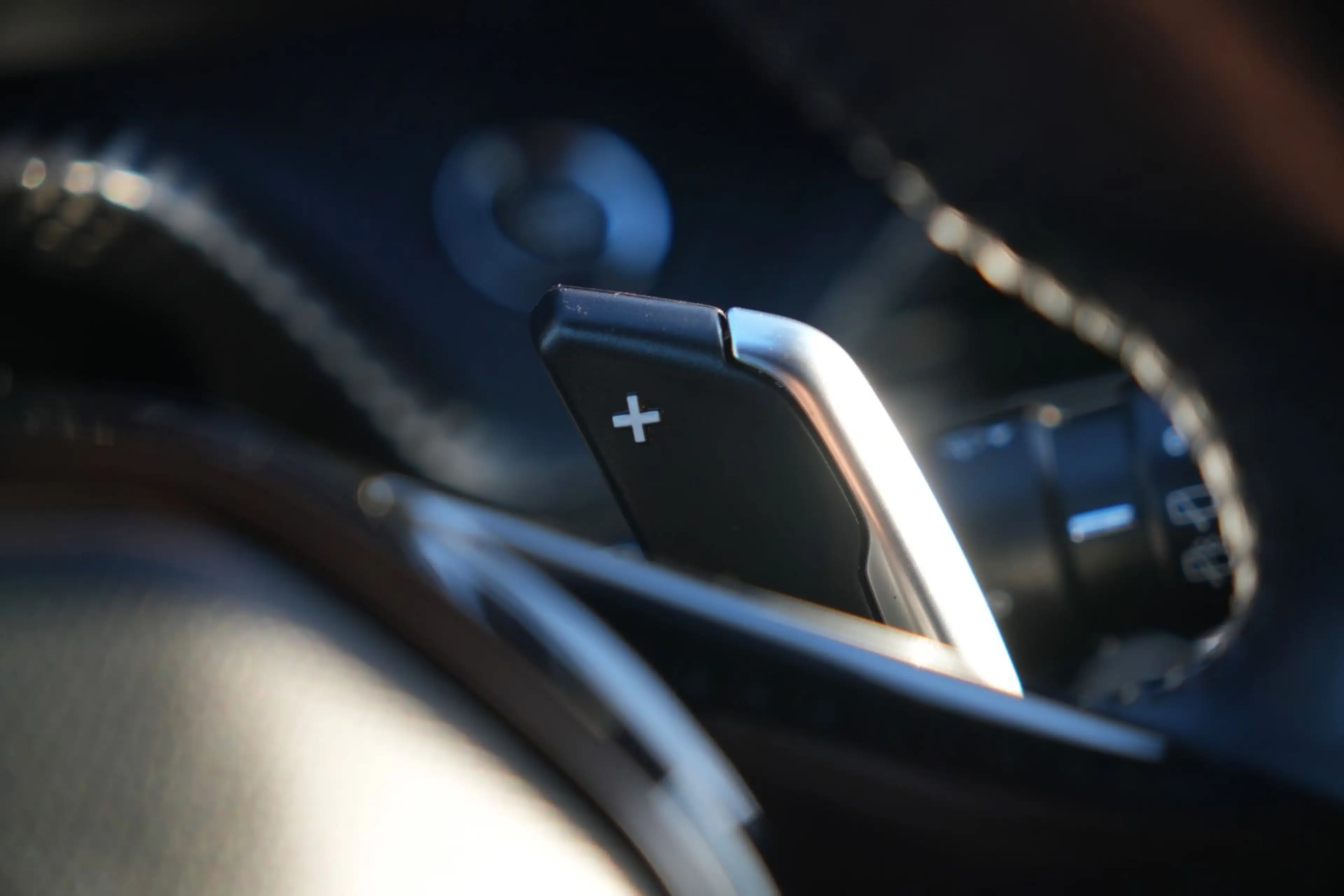 Peugeot 208 Allure Pack/KAMERA/NAVI/TÜV NEU/BLUETOOTH — photo 17