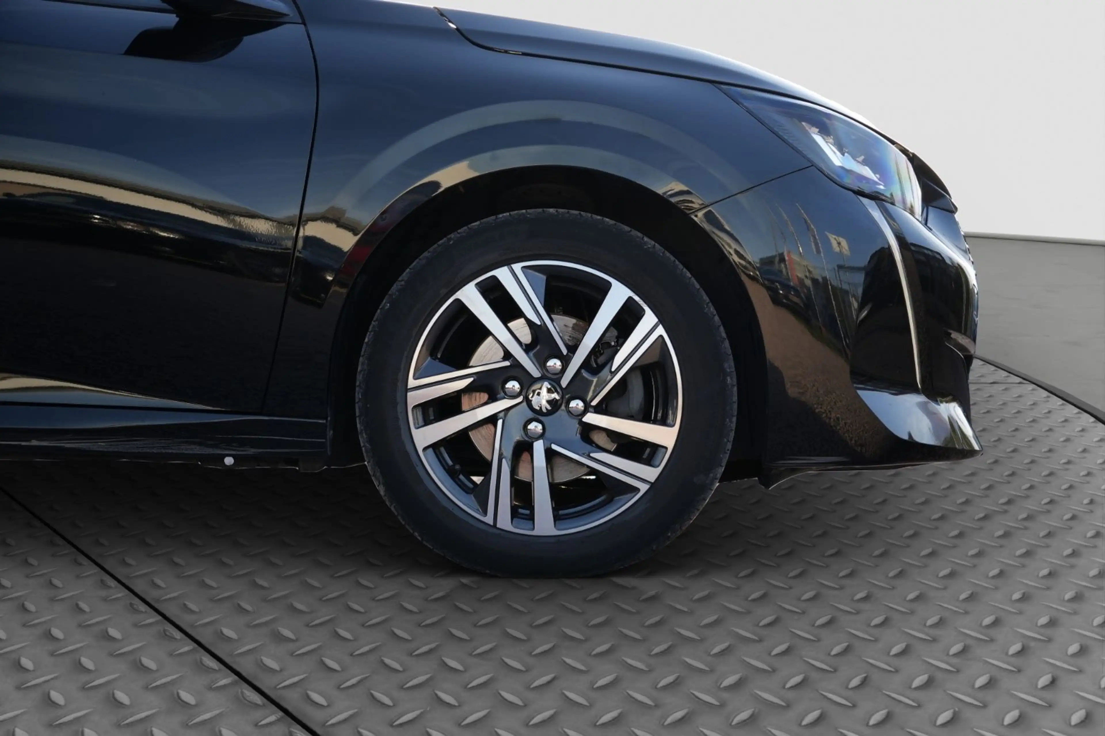 Peugeot 208 Allure Pack/KAMERA/NAVI/TÜV NEU/BLUETOOTH — photo 47