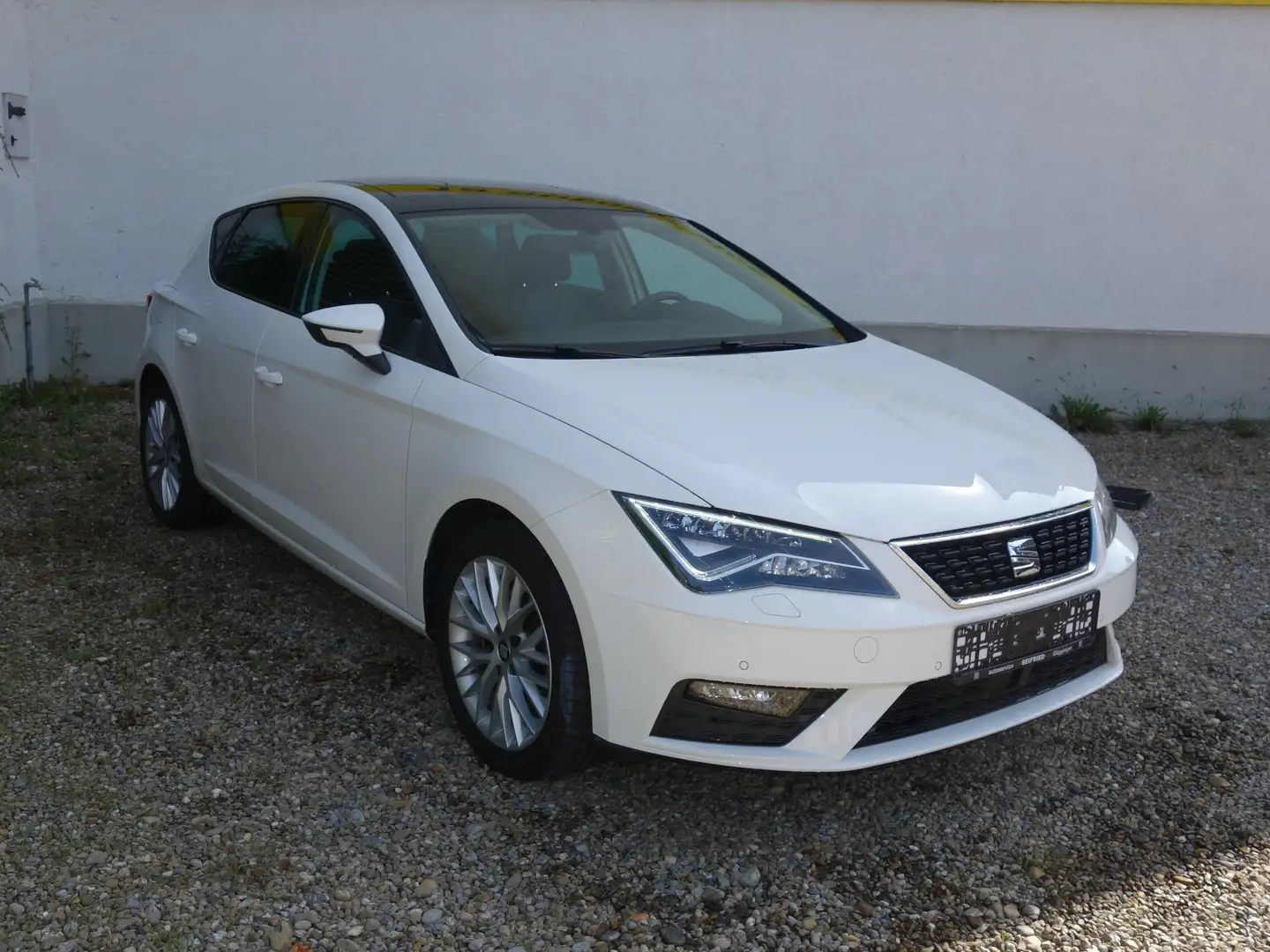 SEAT Leon Style Weiß - 2
